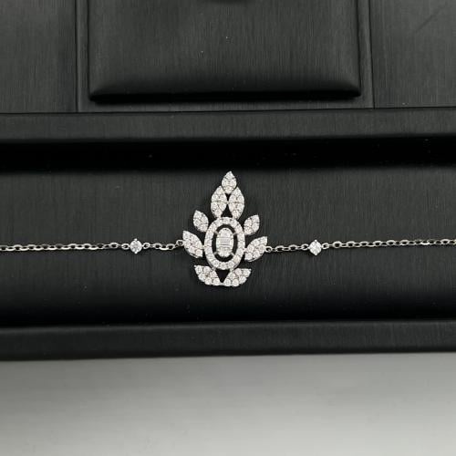 طقم ذهب عيار 18 الوزن 14.28 جرام