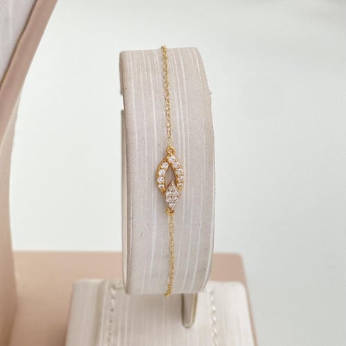 طقم ذهب عيار 18 الوزن 3.43 جرام