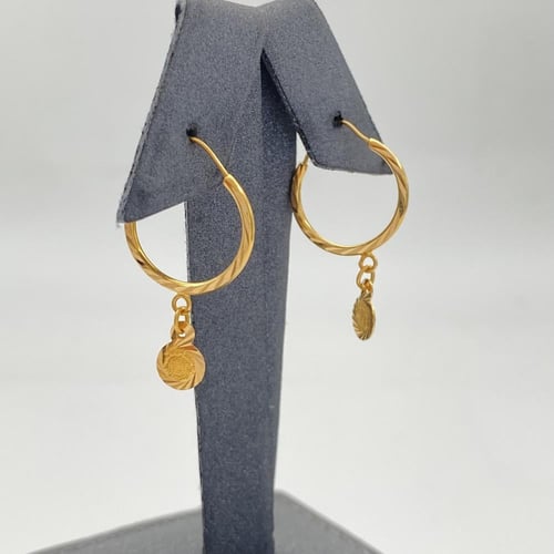 حلق ذهب عيار 21 الوزن 1.46 جرام