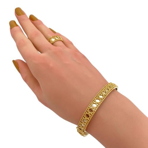 اسواره وخاتم ذهب عيار 18 الوزن 19.14 جرام