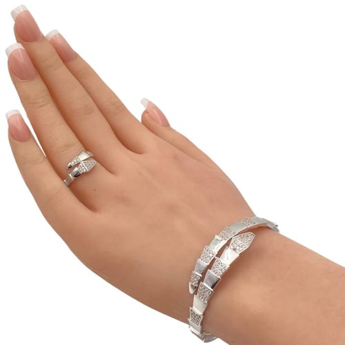 اسواره وخاتم ذهب عيار 18 الوزن 14.12 جرام