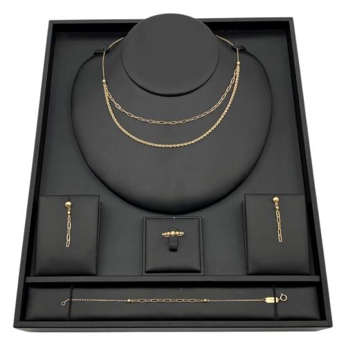 طقم ذهب عيار 18 وزن 8.00جم تصميم حلقات الجنزير فخم...