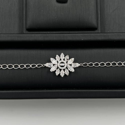 طقم ذهب عيار 18 الوزن 22.54 جرام