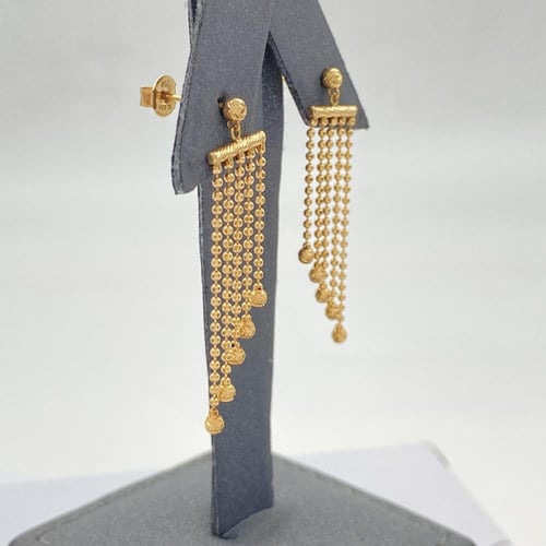 حلق ذهب عيار 18 الوزن 2.75 جرام