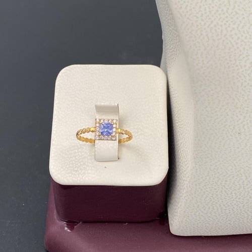 نصف طقم ذهب عيار 21 الوزن 4.8 جرام