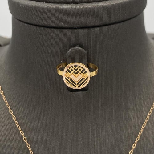 نصف طقم اطفال ذهب عيار 21 الوزن 3.15 جرام