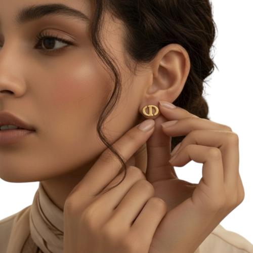 حلق طبي ذهب عيار 21 الوزن 0.30 جرام