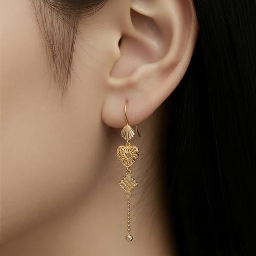 حلق ذهب عيار 21 الوزن 2.91 جرام