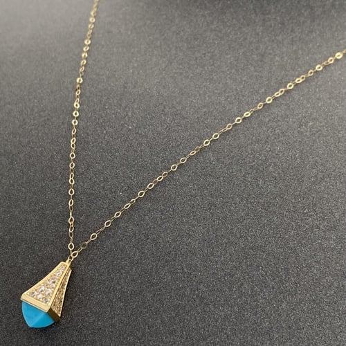 عقود ذهب عيار 18 الوزن 3.83 جرام