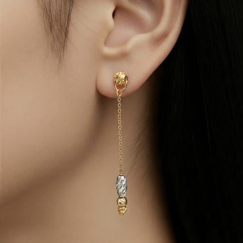 حلق ذهب عيار 18 الوزن 1.25 جرام