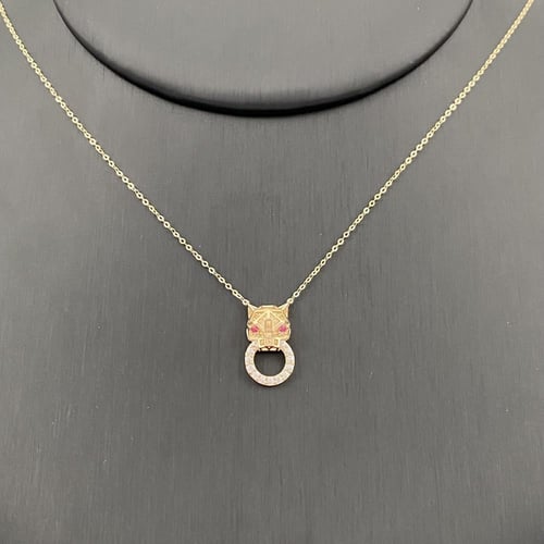 طقم ذهب نمر عيار 18 وزن 4.66 جم لإطلالة مثيرة تبهر...