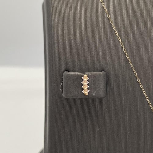 نصف طقم اطفال ذهب عيار 18 الوزن 1.29 جرام