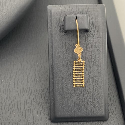 طقم ذهب عيار 21 وزن 10.98 جم يجمع بين الأناقة و ال...