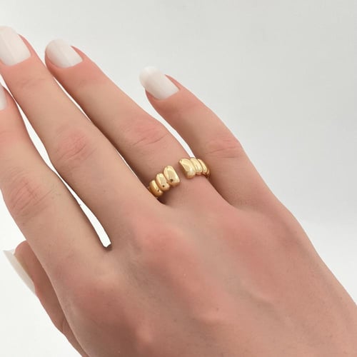 اسواره ذهب عيار 18 الوزن 12.30 جرام