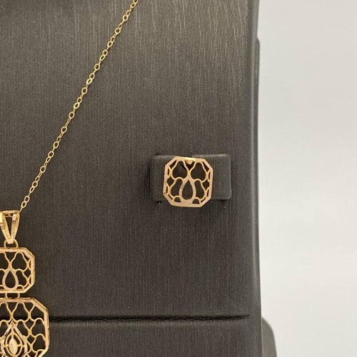 نصف طقم ذهب عيار 21 الوزن 4.15 جرام