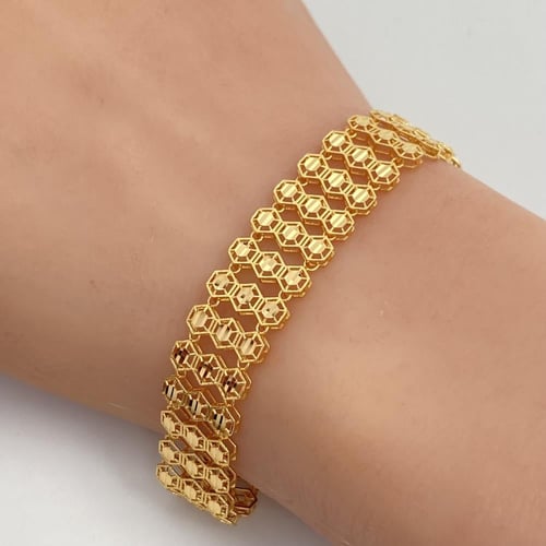 سوار ذهب عريض عيار 21 وزن 9.42 جم يزين إطلالتك وحض...