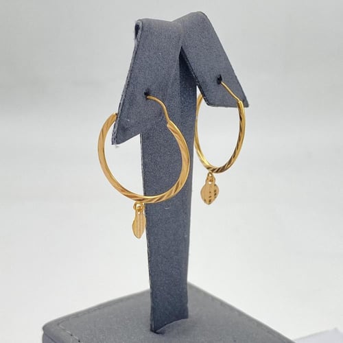 حلق ذهب عيار 21 الوزن 1.59 جرام