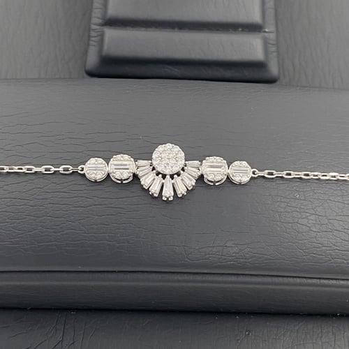 طقم ذهب عيار 18 الوزن 13.42 جرام