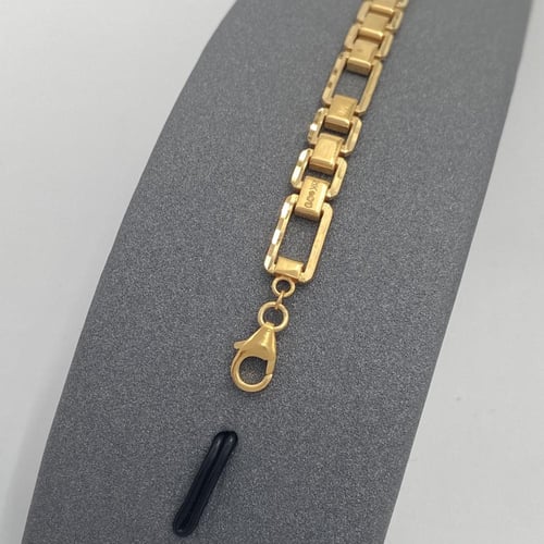 اسواره ذهب عيار 21 الوزن 9.44 جرام يعزز أناقتك بثق...