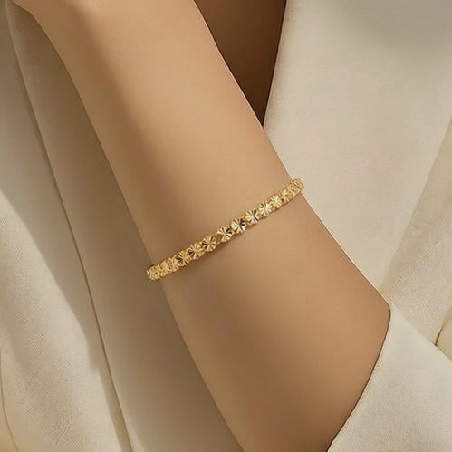 غويشة ذهب عيار 21 الوزن 6.33 جرام