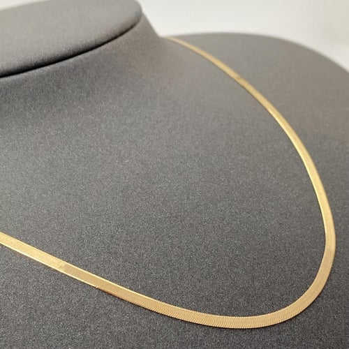 عقد فلات ذهب عيار 18 الوزن 4.40 جرام