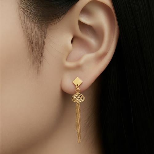 حلق ذهب عيار 21 الوزن 2.66 جرام