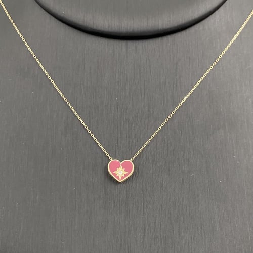 طقم ذهب قلب عيار 18 وزن 4.68 جم يليق بالذوق الرفيع...