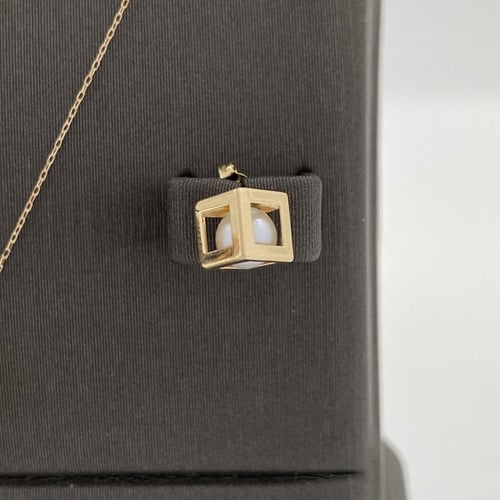 نصف طقم ذهب عيار 18 الوزن 4.58 جرام