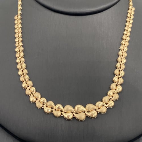 طقم ذهب عيار 18 الوزن 26.63 جرام