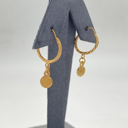 حلق ذهب عيار 21 الوزن 1.15 جرام