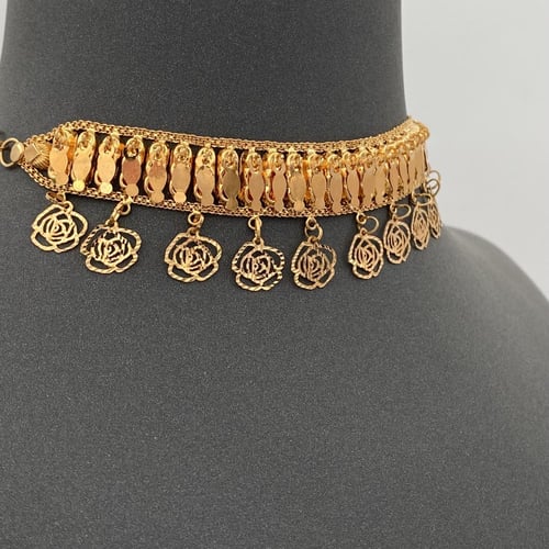 خناق ذهب انيق عيار 21 الوزن 13.5 جرام