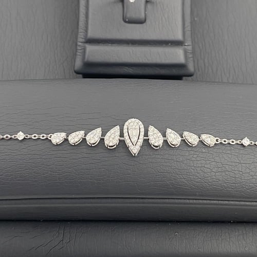 طقم ذهب عيار 18 الوزن 12.42 جرام