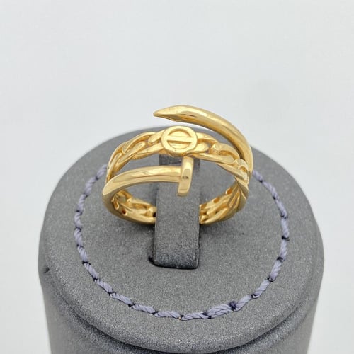 خاتم ذهب عيار 18 الوزن 4.65 جرام