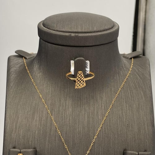 نصف طقم ذهب عيار 21 الوزن 4.09 جرام