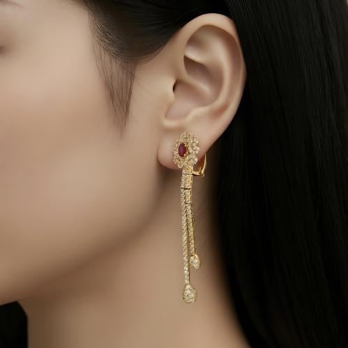 حلق ذهب عيار 18 الوزن 9.82 جرام