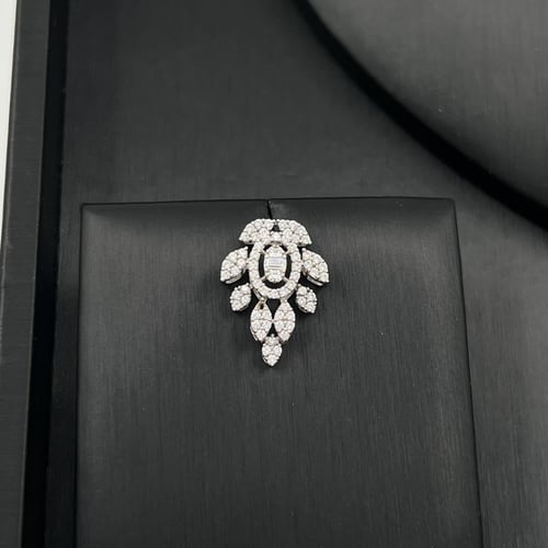 طقم ذهب عيار 18 الوزن 14.28 جرام