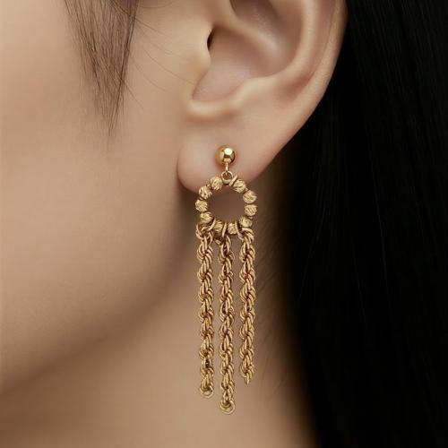 حلق ذهب عيار 18 الوزن 2.56 جرام