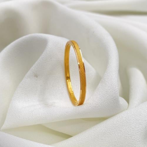 غوايش اطفال ذهب عيار 21 الوزن 3.80 جرام