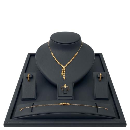 طقم ذهب كوبرا عيار 21 وزن 11.81 جم لإطلالة جريئة ت...