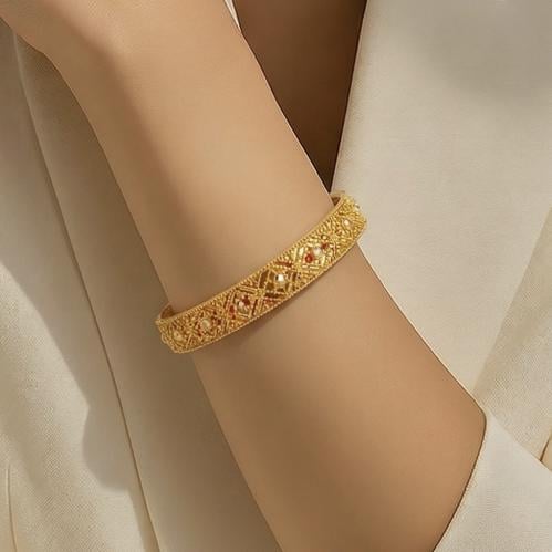 غويشة ذهب عيار 21 الوزن 10.50 جرام