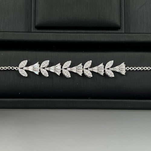 طقم ذهب عيار 18 الوزن 25.31 جرام