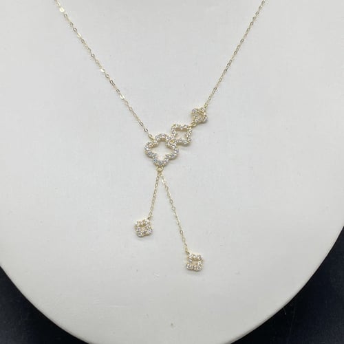 طقم ذهب عيار 18 الوزن 3.4 جرام