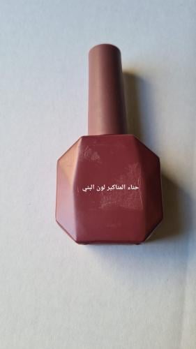 حناء المناكير لون لبني