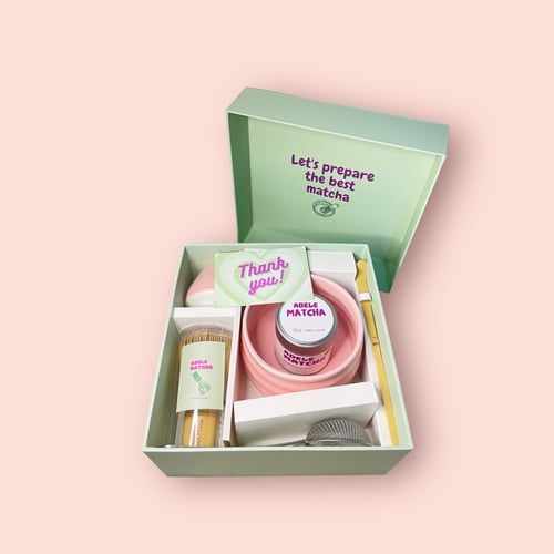 بوكس الماتشا المتكامل باللون الوردي