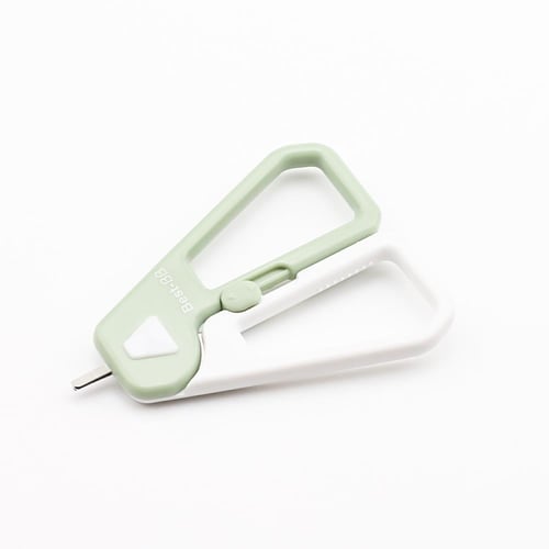 مقص أظافر للأطفال