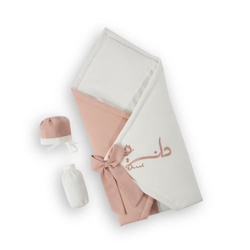 مدس استقبال مطرز بالاسم