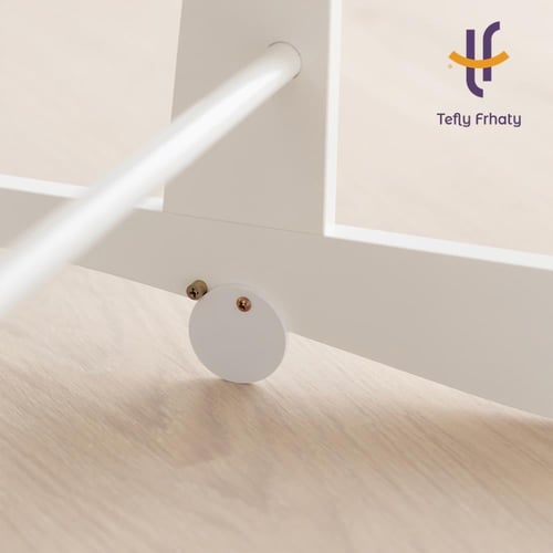 سلة موسى مع حامل هزاز أبيض