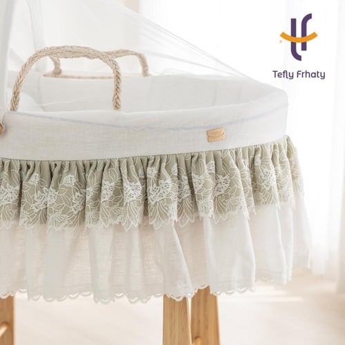 سلة موسى دانتيل مع حامل هزاز خشبي