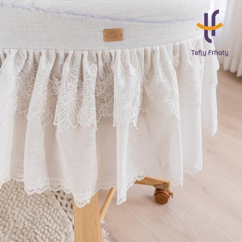 سلة موسى دانتيل مع حامل هزاز خشبي