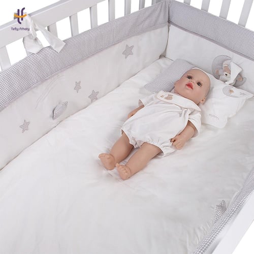 طقم حماية سرير بوبو بير آند داك 4 قطع - رمادي